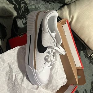 NIB Wmns Court Legacy Lift 'White Hemp